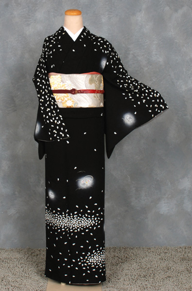 訪問着(黒地・さくら)