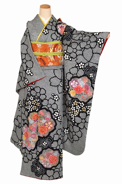 振袖(黒地・絞り)