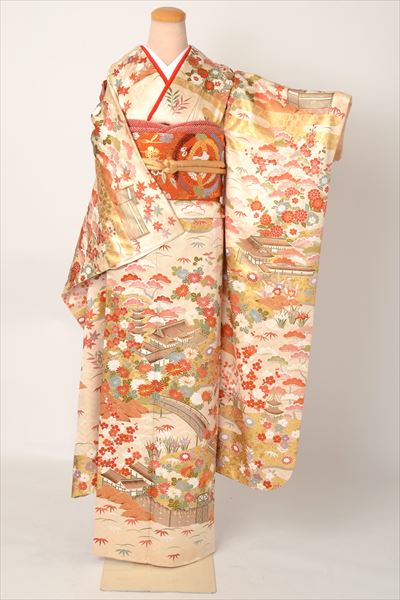 振袖(生成り・茶屋辻模様)