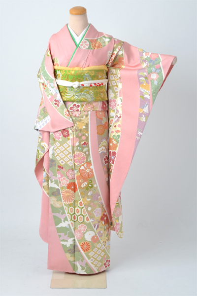 振袖[桃色地の束ね熨斗模様]