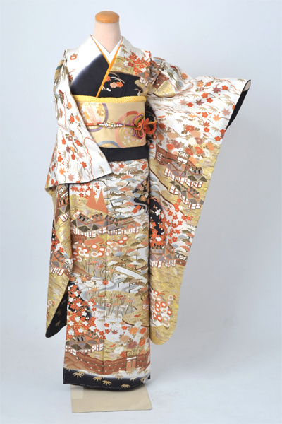 振袖[黒地の御所解模様]