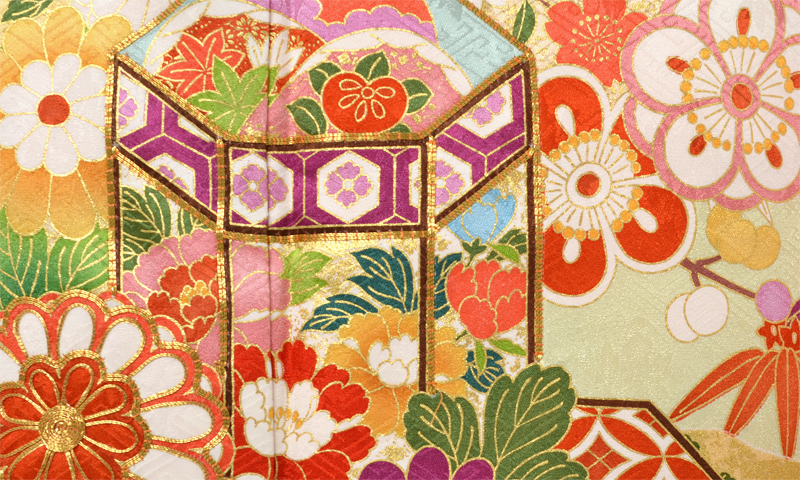 振袖[乙女椿色と若菜色地の菊と貝桶模様]