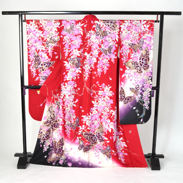 振袖[蝶々・桜、藤]