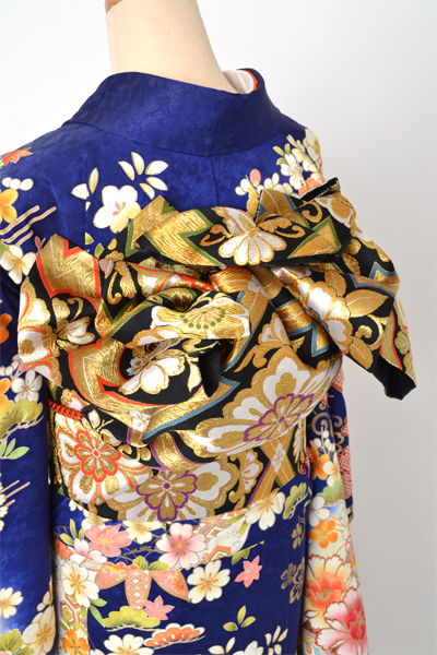 振袖[紺・花、檜扇]