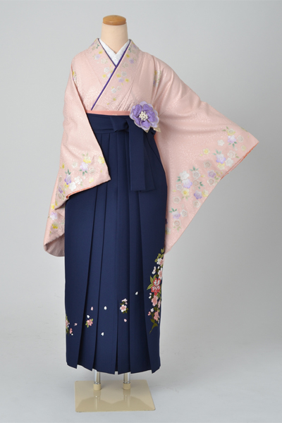 卒業袴(ピンク地に桜模様)