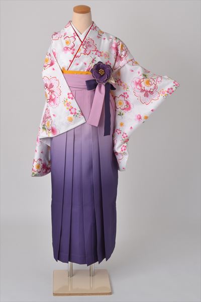 卒業袴［白地の桜模様］