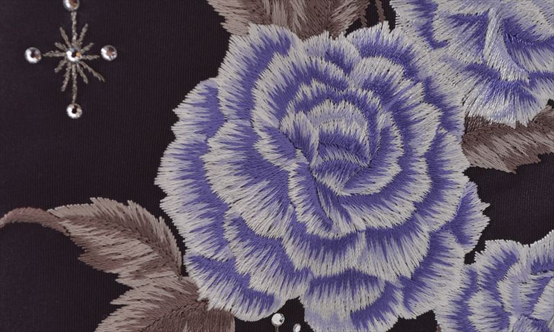 卒業袴［赤い矢絣に花模様］