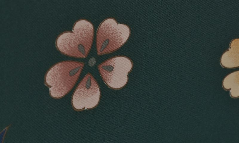 卒業袴［黒地の桜模様］