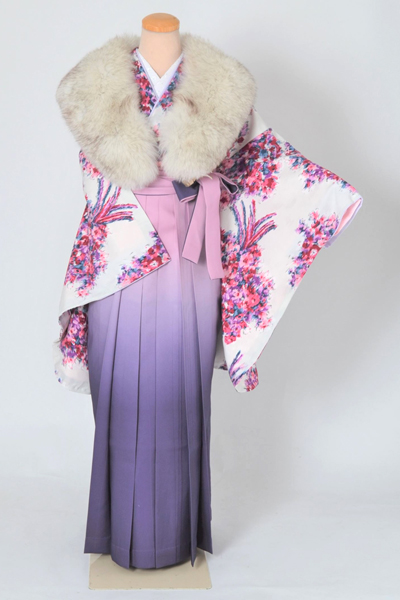 卒業袴［JILL STUART・白地のフラワーブーケ模様］