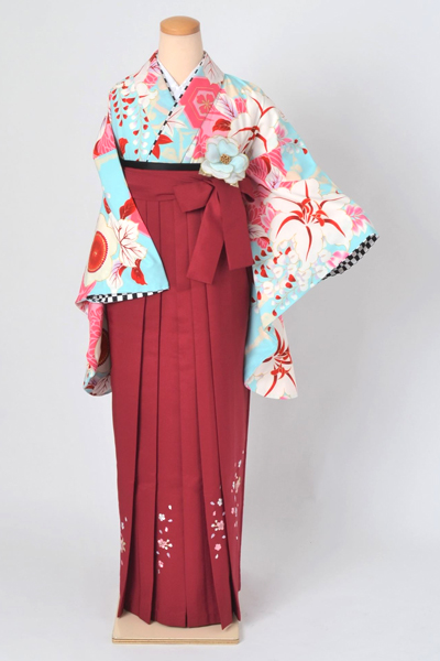 卒業袴［中村里砂・水色地の蘭模様］