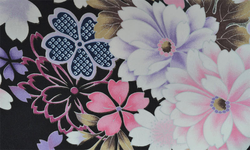 卒業袴［黒地の花模様］