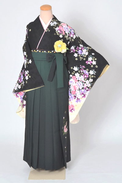 卒業袴［黒地の花模様］