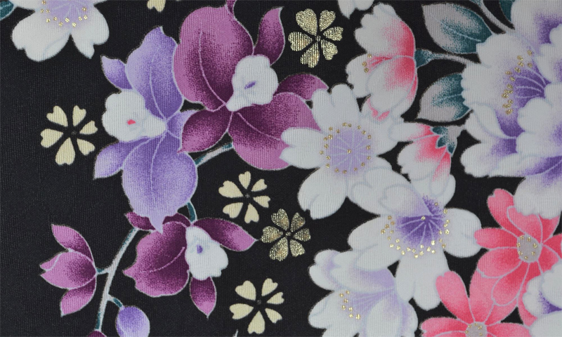 卒業袴［黒地の花模様］