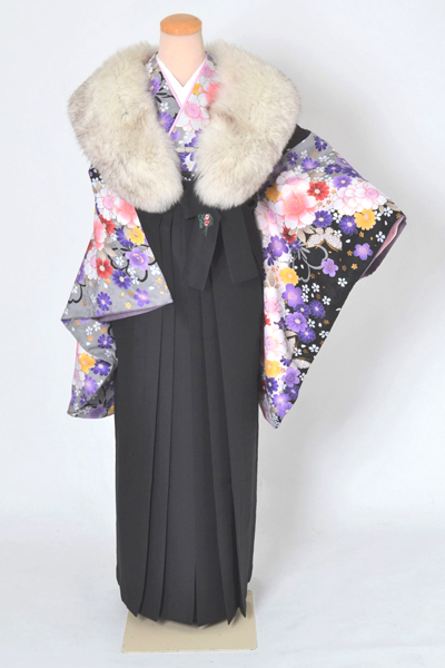 卒業袴［グレー地の花と蝶模様］