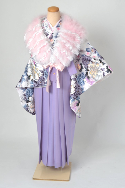 卒業袴［白地の牡丹模様］