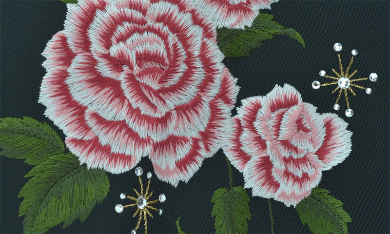 卒業袴［臙脂色地の桜づくし模様］