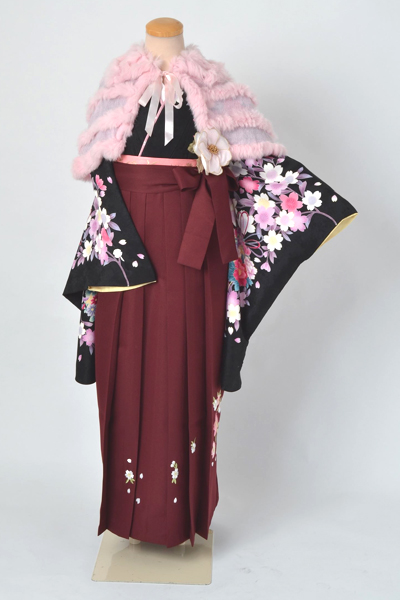 卒業袴［黒地の薬玉模様］