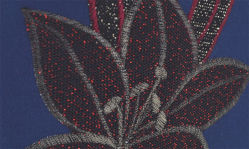 卒業袴［白地の矢羽根模様］