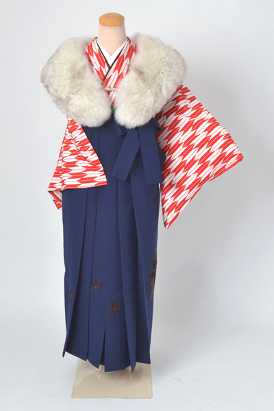 卒業袴［白地の矢羽根模様］