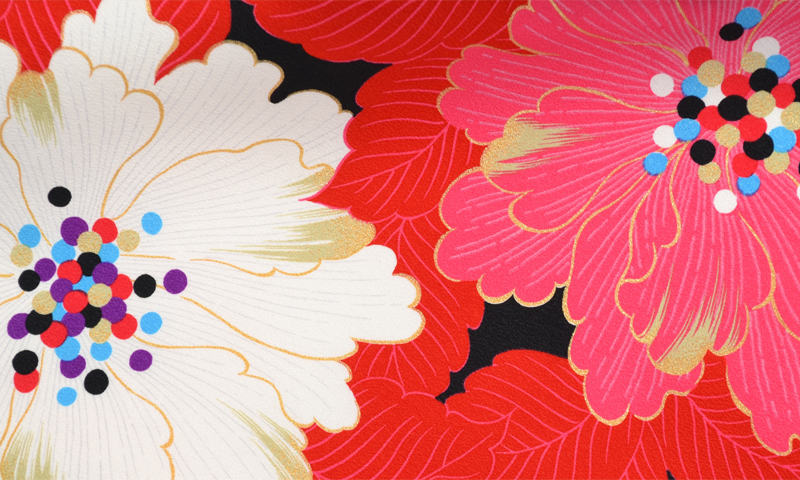 卒業袴［玉城ティナ・黒地の牡丹模様］