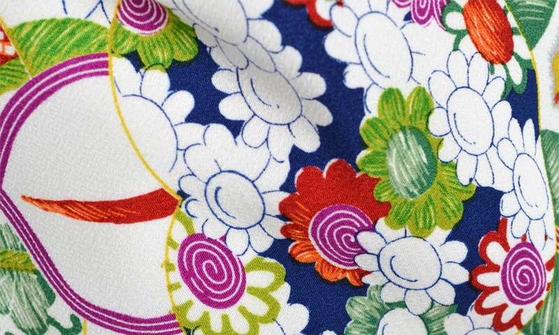 卒業袴［九重・白地の花模様］