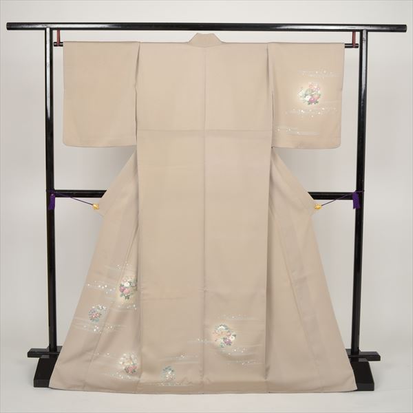 訪問着(白茶・花の丸)