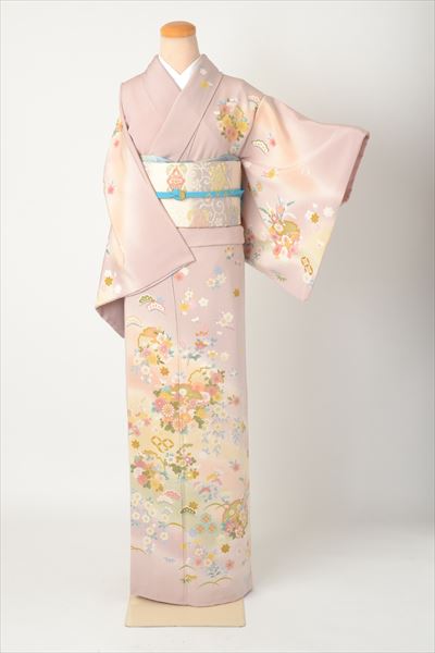 訪問着［ピンクの雪輪模様］