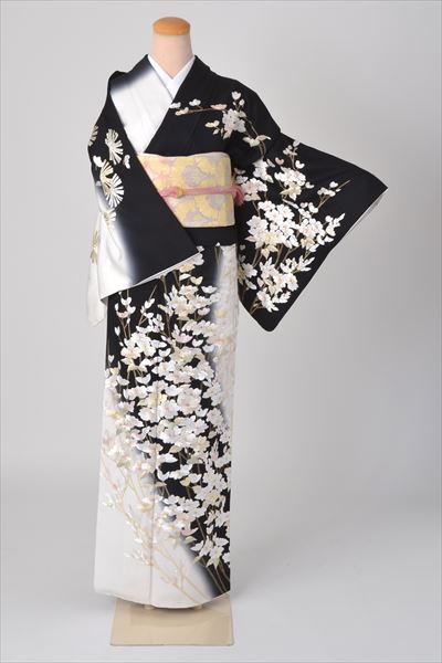 訪問着［白地の花模様］