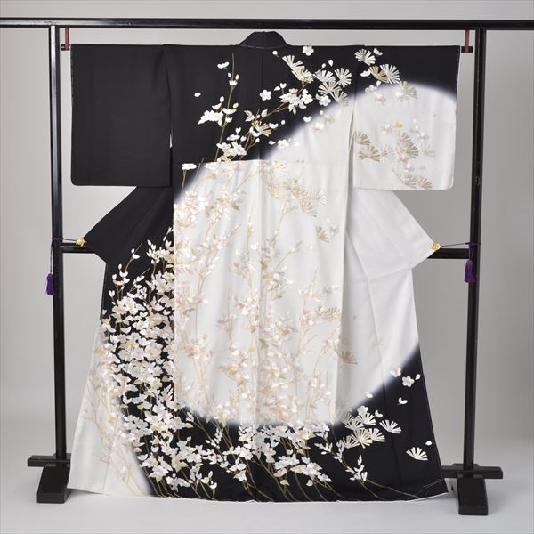 訪問着［白地の花模様］