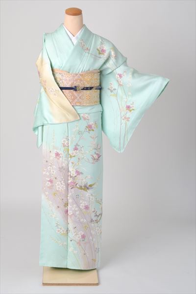 訪問着［水色地の花模様］