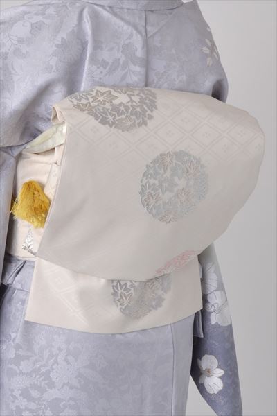 訪問着［グレイ地にランの花模様］