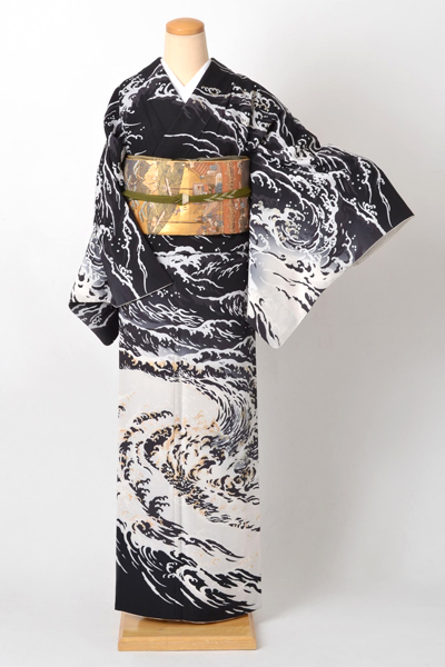 訪問着[黒地の波頭模様 ]