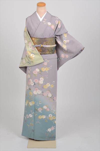 訪問着［薄紫地の菊模様］