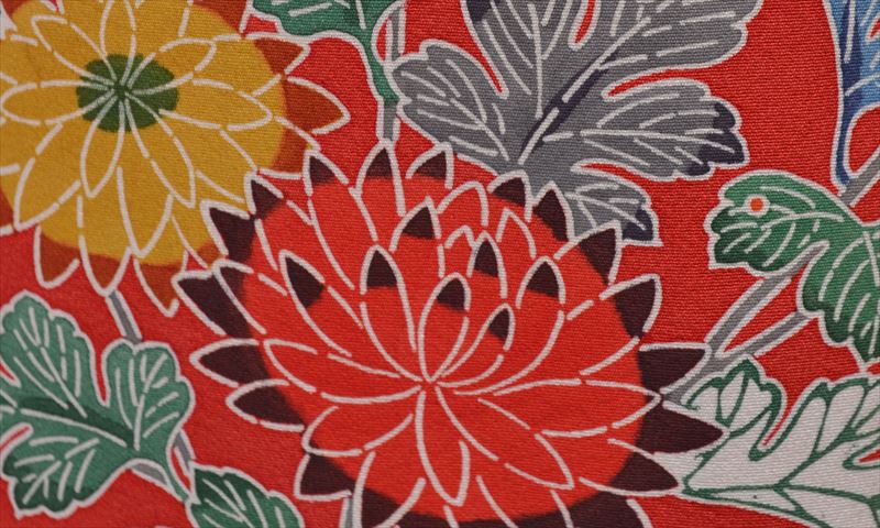 訪問着［朱色の紅型］