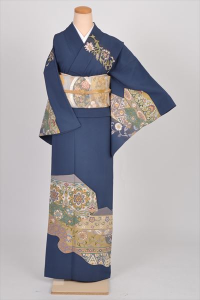 訪問着［納戸色の唐花模様］