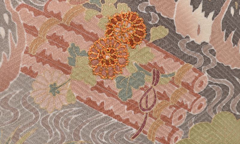 訪問着［灰色地の花筏模様］