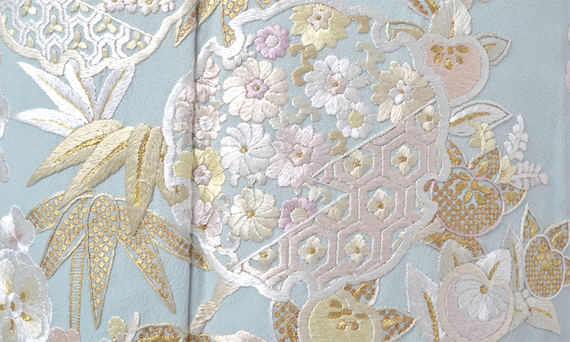 訪問着［青磁色の雪輪模様］