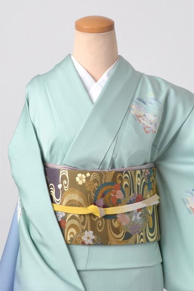 訪問着［青水色地に波に源氏香模様］