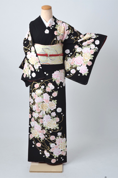 訪問着［黒地の薔薇模様］