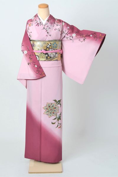 訪問着［牡丹色濃淡地に唐花唐草模様］