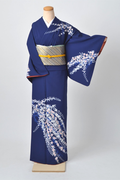 訪問着［紺地に藤の花模様］