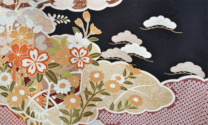 訪問着「黒地雲取り鹿の子絞り模様」