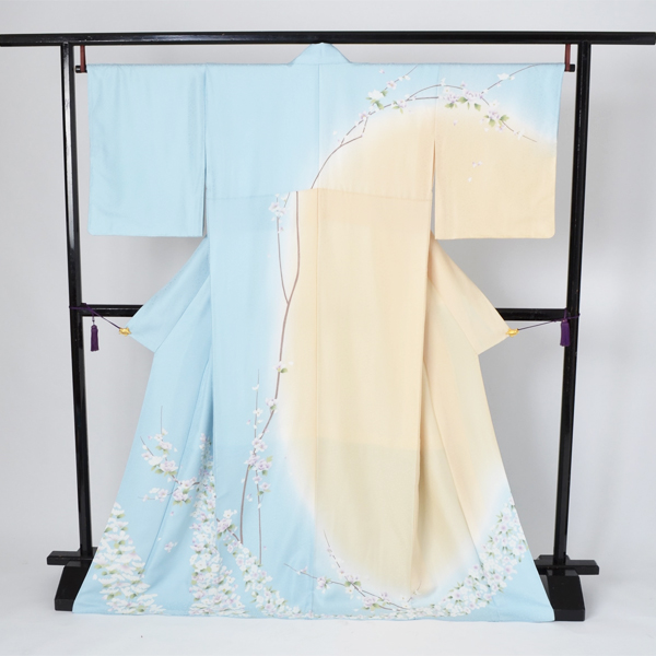 訪問着「水色に白、藤色の四季花模様」