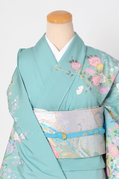 訪問着「薄浅葱色に牡丹模様」