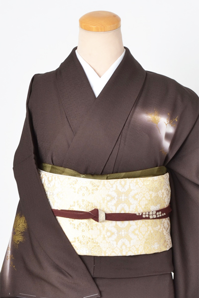 訪問着「栗色に松竹梅模様」