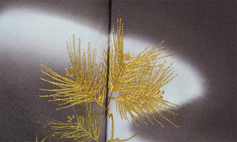 訪問着「栗色に松竹梅模様」