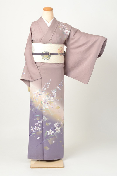 訪問着[薄紫地に花模様]