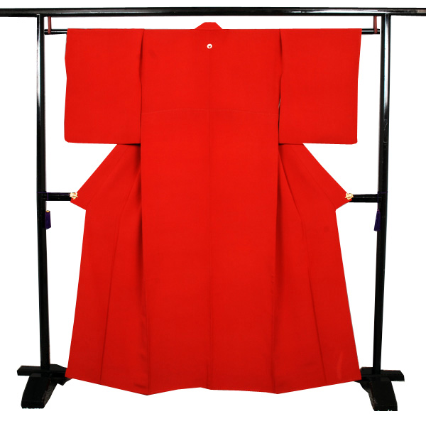 色無地(赤地の縮緬)