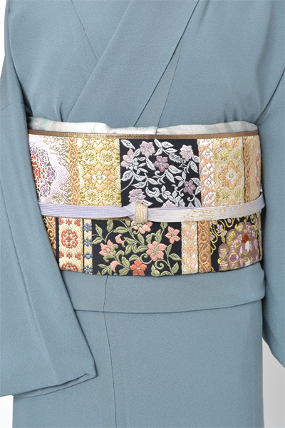 色無地(ブルーグレー地・紋なし)