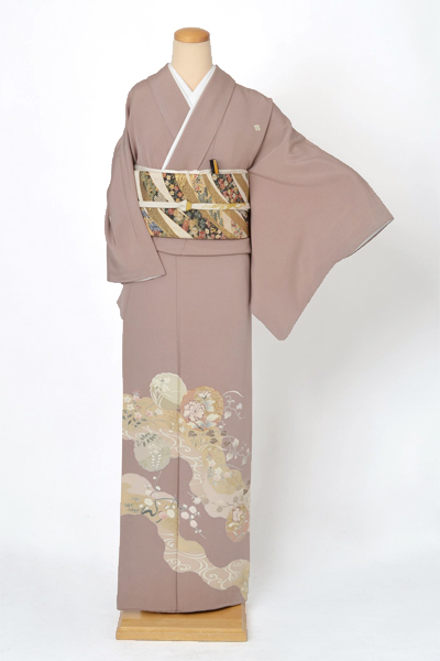 色留袖[薄柿色・雪輪]